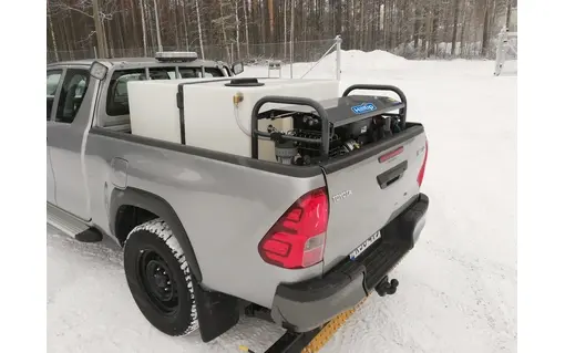 HILLTIP JET-IT PRESSURE WASHER WITH A TANK HILLTIP JET-IT PRESSURE WASHER WITH A TANK