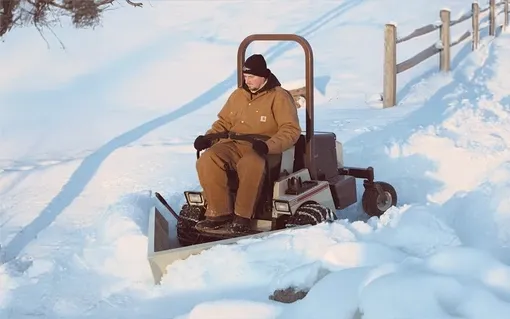 GRASSHOPPER FRONTMOUNT V-PLOW